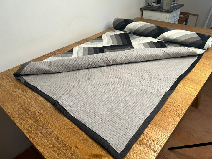 Patchwork - Decke Grau/Schwarz - BenBag GmbH