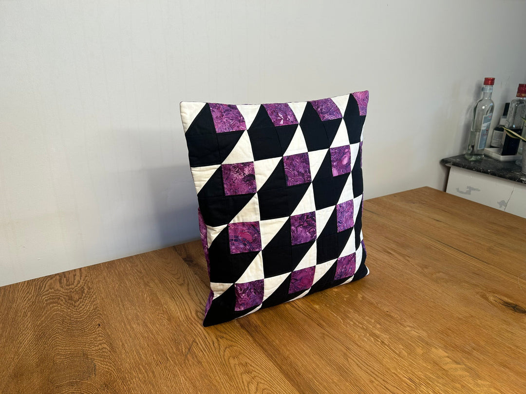 Kissenbezug 3D - Optik Lila/Schwarz - BenBag GmbH