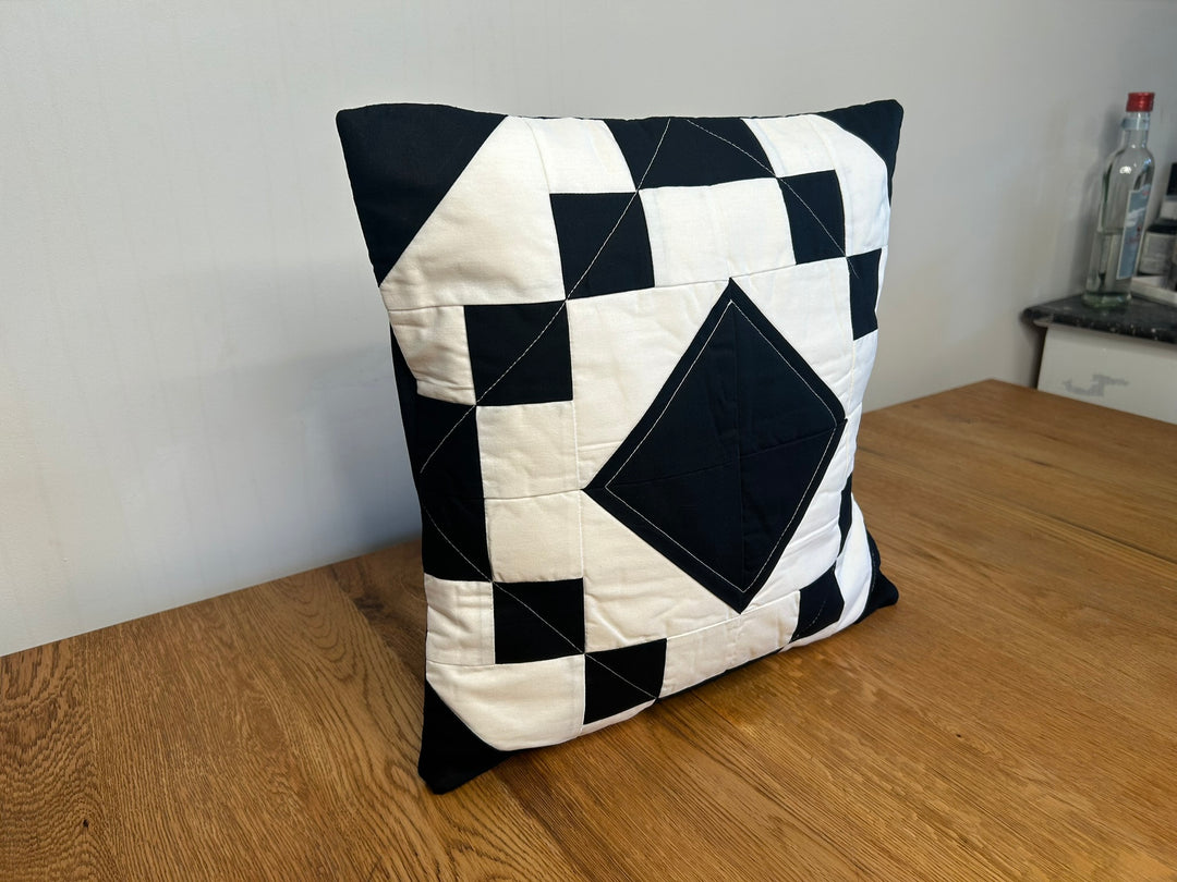 Kissenbezug mit Rauten - und Schachmuster III - BenBag GmbH